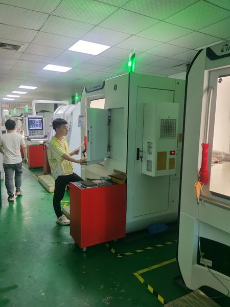 Dongguan Kunming Electronics Technology Co., Ltd. خط إنتاج المصنع